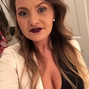 Meet your Posher, Paige